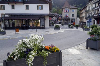 Coronavirüs salgını (COVID-19). Kilitlenme. Boş sokak. Aziz Gervais. Fransa. 