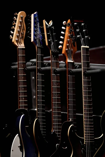 Zespół Rock Rollowy Gitary Scenie Francja — Zdjęcie stockowe