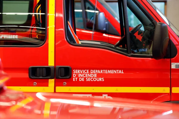 Camião Dos Bombeiros Primeiro Resgate Sapeurs Pompiers Franceses França — Fotografia de Stock