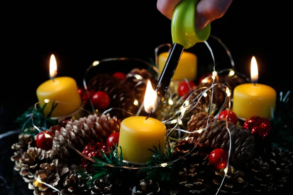 Advent Wreath Crown Woman Lignting Yellow Candles Christmas Composition — Stock Photo, Image