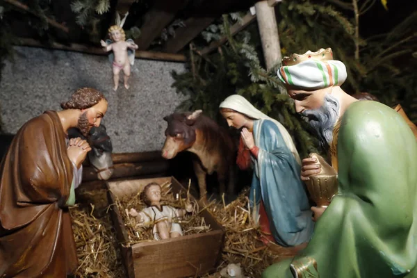 Різні Сцени Різдвяна Ліжечка Свята Родина Немовлям Ісусом Католицька Церква — стокове фото