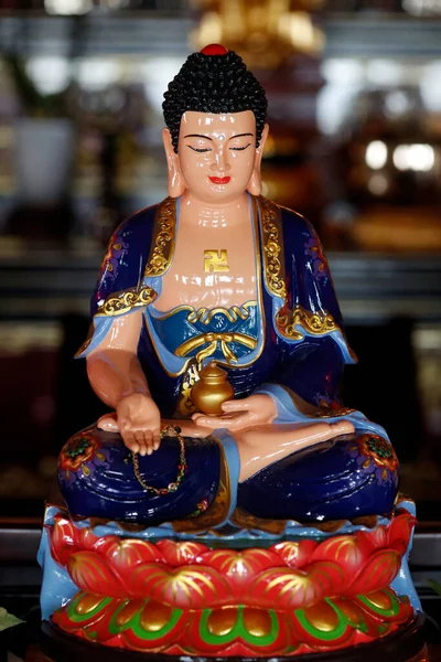 Тьен Мин Буддийский Храм Статуя Будды Шакьямуни Лайон Франция — стоковое фото