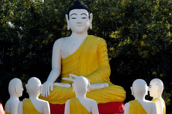 Hong Hien Budist Tapınağı Aydınlanmasından Sonra Buda Shakyamuni Ilk Vaazını — Stok fotoğraf