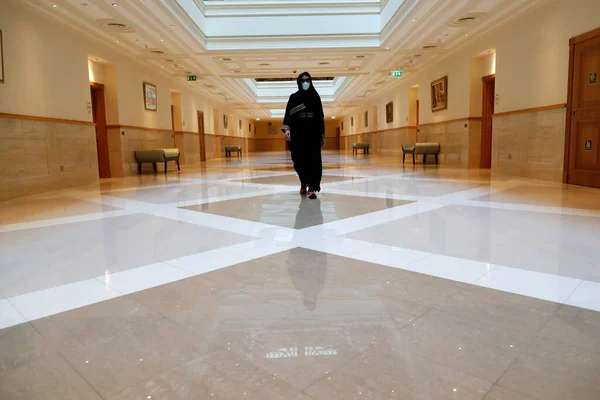 stock image Muslim woman with abaya and islamic viel. United Arab Emirates