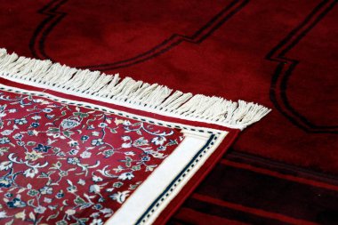 Camide İslami namaz örtüsü. 