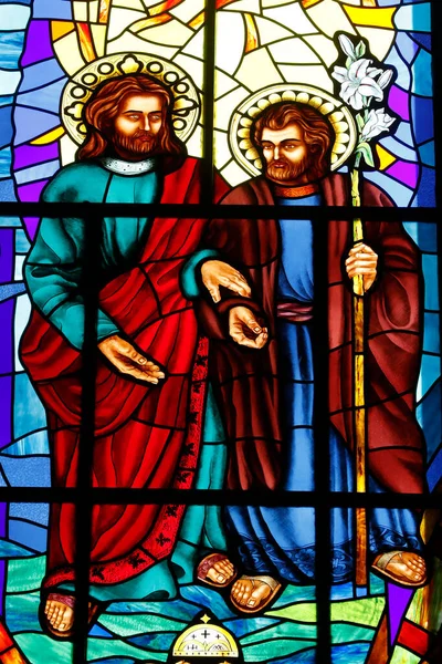Собор Альмудены Окно Витраже Иисус Иосиф Мадрид Испания — стоковое фото