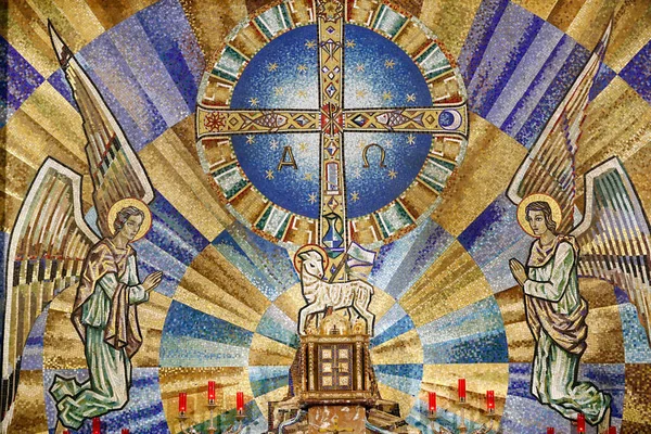 Базиліка Ісуса Медіначелі Агнець Божий Мозаїка Мадрид Іспанія — стокове фото