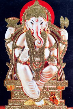 Ganesha veya Ganapati: Hindu tanrısına giden fil..