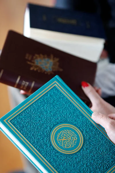 Cristianesimo Islam Ebraismo Bibbia Corano Torah Simboli Interreligiosi Interreligiosi Concetto — Foto Stock