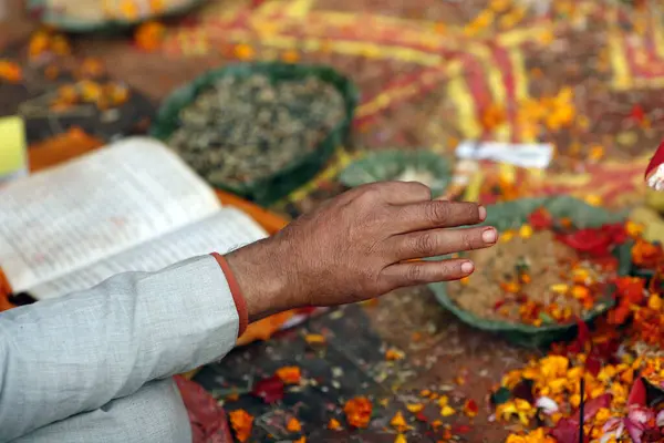 Cerimônia Puja Local Peregrinação Hindu Pashupatinath Katmandu Nepal — Fotografia de Stock
