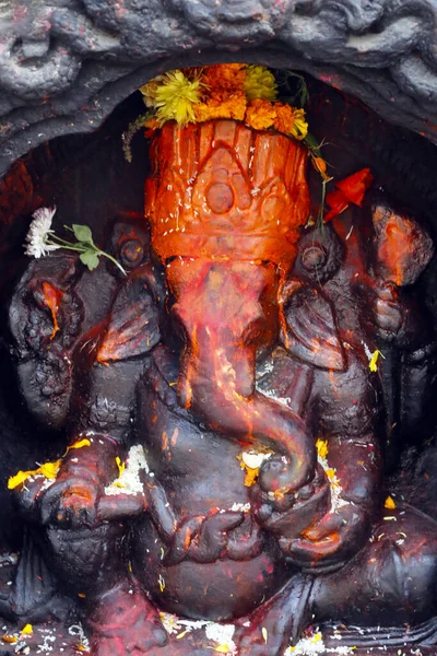 象の頭をしたヒンドゥー教の神ガネーシュまたはガナパティ カトマンズ ネパール — ストック写真