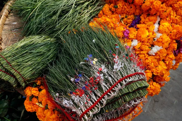 Blomkransar Som Används Som Tempeloffer Hinduisk Ceremoni Det Katmandu Nepal — Stockfoto