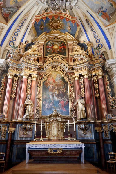 圣尼古拉德弗罗西巴洛克教堂唱诗班法国 — 图库照片