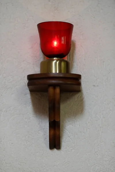 Lámpara Roja Del Tabernáculo Iglesia Católica —  Fotos de Stock
