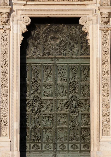 Milan Cathedral Bronze Door Designed Italian Sculptor Ludovico Pogliaghi Major — Stock Photo, Image