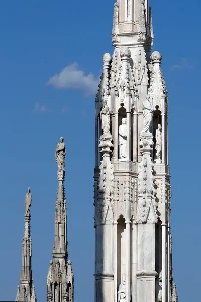 Kathedraal Van Milaan Foto Hoog Genomen Terrassen Met Gotische Architectuur — Stockfoto