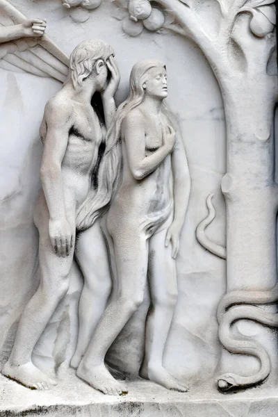 Monumentaler Friedhof Adam Und Eva Garten Eden Mailand Italien — Stockfoto