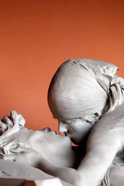 Монументальное Кладбище Поцелуй Надгробии Милан Италия — стоковое фото