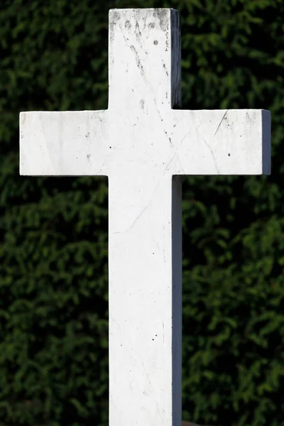 纪念坟场 墓碑上的石十字架 意大利 — 图库照片