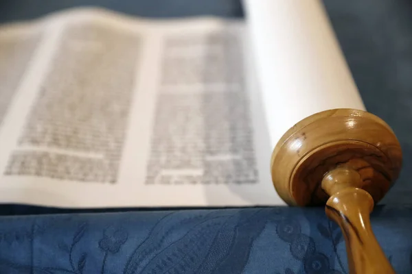 stock image Torah scroll used in the ritual of Torah reading during Jewish prayers. Italy. 