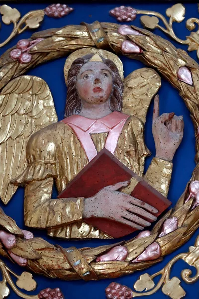 세인트 프란시스 복음서 기록을 전도자 날개달린 천사는 무엇을 상징하는가 — 스톡 사진