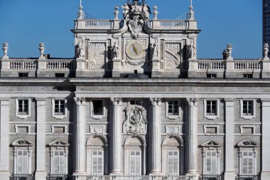 Palacio Real 'in cephesi, Kraliyet Sarayı. Madrid mi? İspanya. 