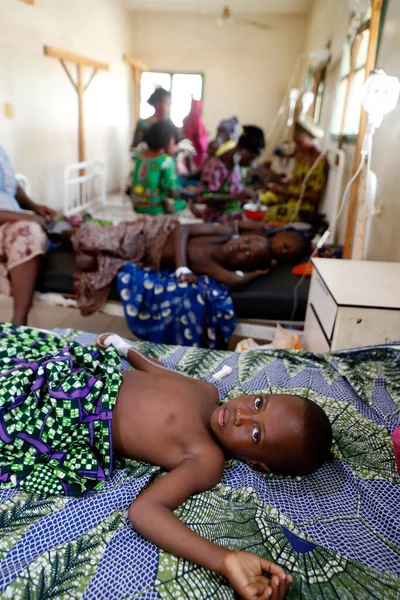 Африканська Лікарня Підрозділ Педіатрики Бенін — стокове фото
