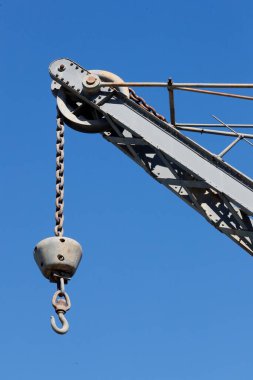 Porto Antico (Eski Liman) manzarası. Eski vinç. Ceneviz. İtalya. 