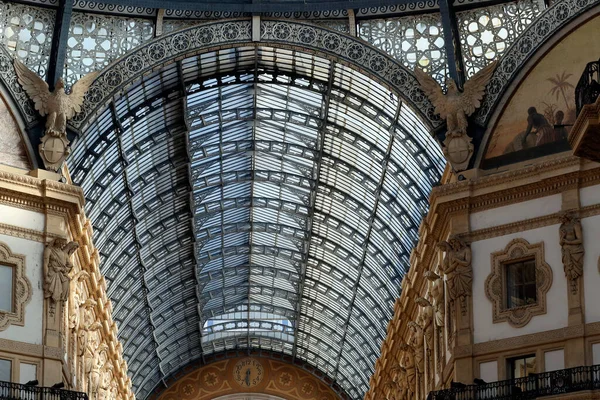 Galleria Vittorio Emanuele Active Shopping Gallery Major Landmark Milan Italy — Stock Photo, Image