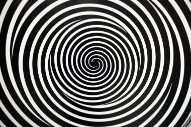 İllüzyonlar müzesi. Turntable 'lar. Dubai 'de. Birleşik Arap Emirlikleri.