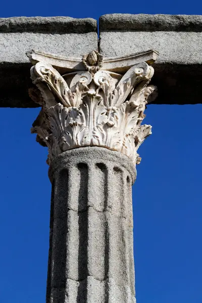 Коринфські Колони Римського Храму Діана Евора Португалія — стокове фото