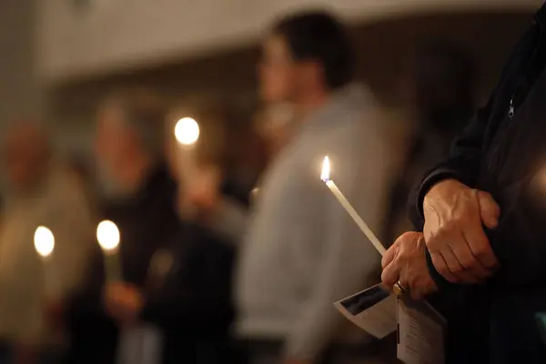 巴普蒂斯特教堂神圣的一周 复活节守夜庆祝 天主教教区 — 图库照片
