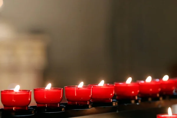 Красные Церковные Свечи Символ Веры Швейцария — стоковое фото