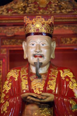 Quoc Tu Giam: Edebiyat Tapınağı. Konfüçyüs Heykeli. Hanoi. Vietnam. 