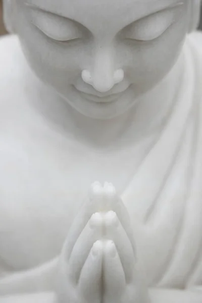 Boeddhistische Monnik Bidt Marmeren Sculptuur Een Danang Vietnam — Stockfoto