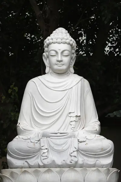 Унг Буддистська Пагода Будда Сидить Позі Медитації Мармурова Статуя Сідає — стокове фото