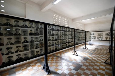 Eski bir lisede bulunan Tuol Sleng Soykırım Müzesi (S-21 Güvenlik Hapishanesi). Phnom Penh. Kamboçya. 