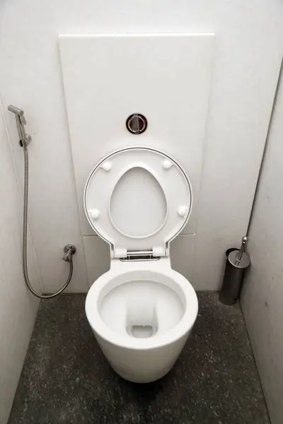 Toalete Com Tampa Assento Vaso Sanitário Para Cima Abu Dhabi — Fotografia de Stock