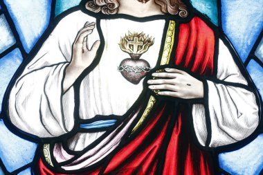 Song Vinh Kilisesi. Lekeli cam. İsa 'nın Kutsal Kalbi. Vietnam.