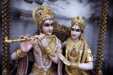 Sri Krishnan Hindu tapınağı. Hindu Tanrı Krishna ve karısı Radha. Singapur. 