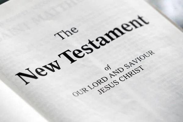 Wesleyan Metodistkyrka Öppen Bibel Nya Testamentet Stockfoto