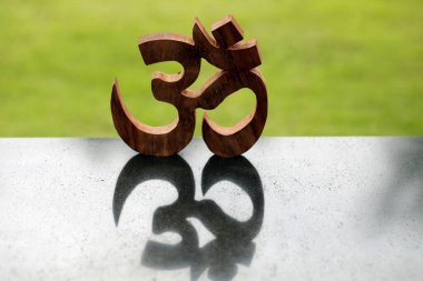 Hinduizm ve Budizm 'in Om veya Aum sembolü. Kutsal sembol.