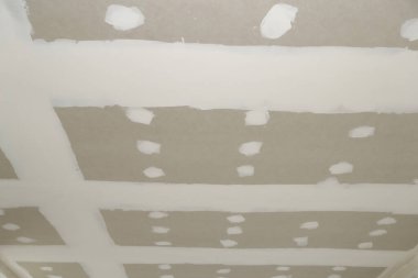 Tadilat yapılan bir evin içinde. Saint-Gervais. Fransa. 