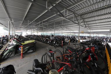 Ho Chi Minh şehrinde motosiklet parkı