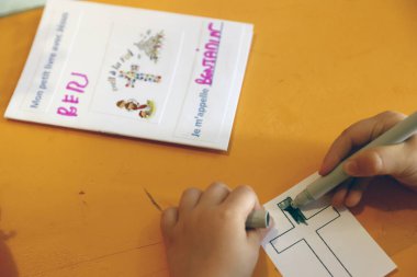 Katolik kilisesi. Hıristiyan dini eğitimi ya da küçük çocuklar için ilmihal. Fransa. 