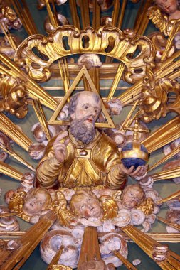 Varsayım Kilisesinin Hanımefendisi. Baba olan Tanrı. Heykel. Kordon. Fransa.