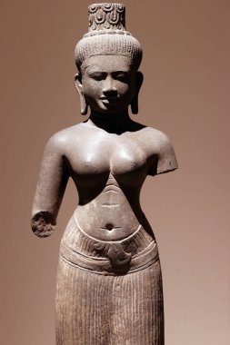 Bangkok Ulusal Müzesi. Dişi ilah. Apsara. Kamboçya. 10. yüzyıl. Tayland.
