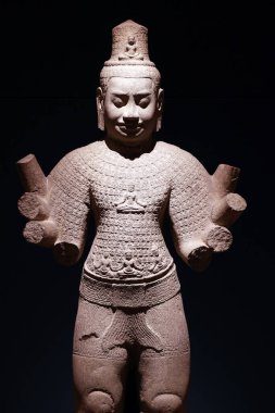 Bangkok Ulusal Müzesi. Bodhisattva Avalokiteshvara. Süngü stili. 12. yüzyıl. Tayland.