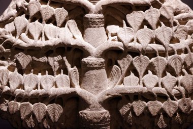 Bangkok Ulusal Müzesi. Bodhi ağacını tasvir eden rahatlama. Ayutthaya. 15. yüzyıl. Tayland.