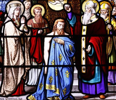 Saint Aubin Kilisesi. Lekeli cam. Clovis 'in vaftiz töreni, Fransa' nın ilk Hıristiyan Kralı. Houlgate 'de. Fransa.